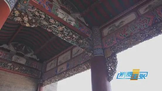 DƬ